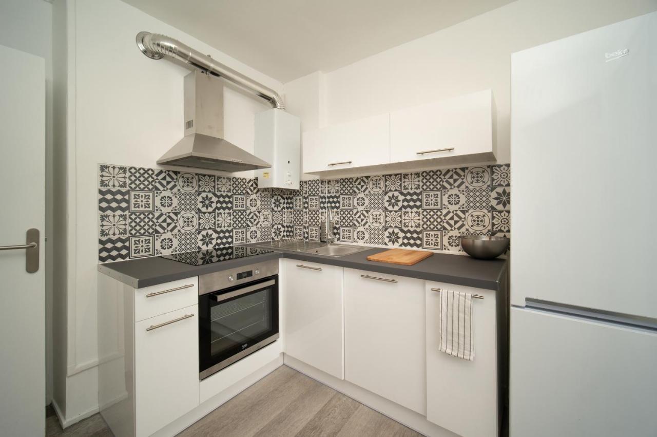 Appartement Tout Equipe Parking Balcon 2 Chambres Marseille Bagian luar foto